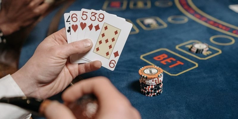 Ngũ Linh Blackjack: Giải Mã Chi Tiết Trong Game Xì Dách 1 Năm lá bài hợp lệ tạo nên ngũ linh Blackjack